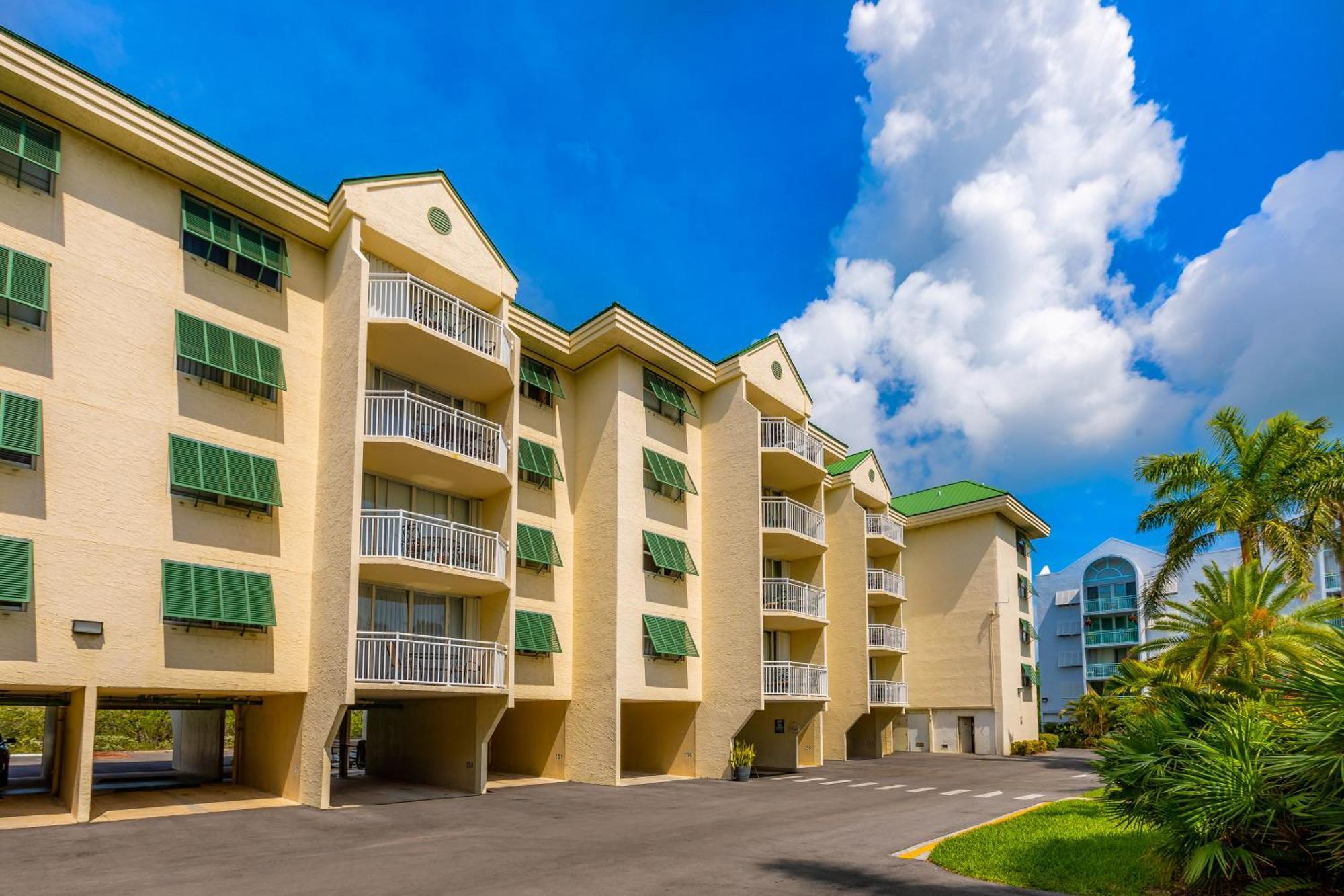 Sunrise Suites Big Kahuna Suite #202 キーウェスト 部屋 写真