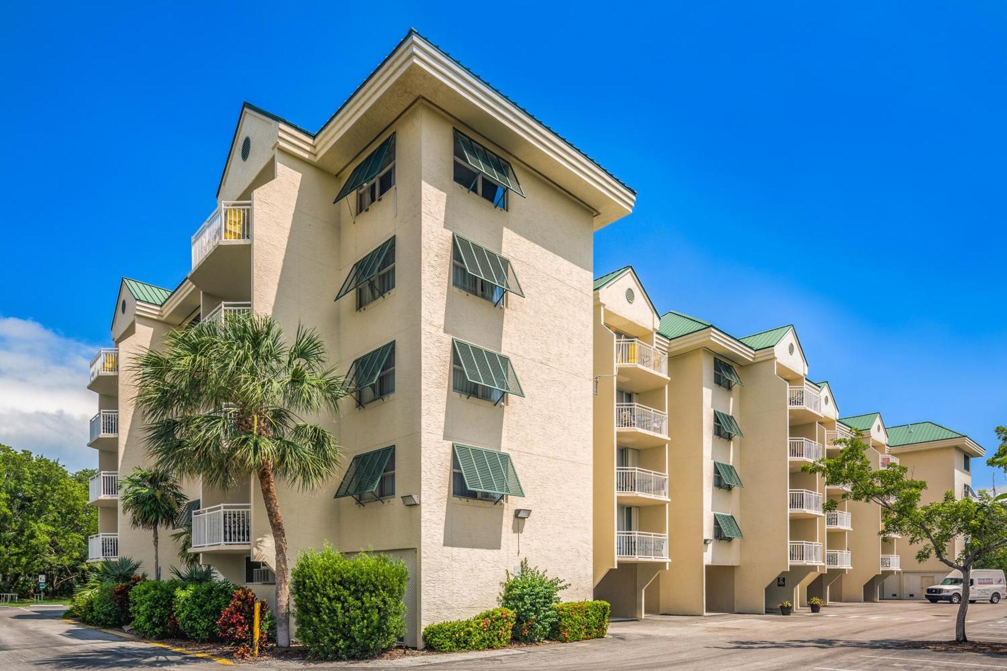 Sunrise Suites Big Kahuna Suite #202 キーウェスト 部屋 写真